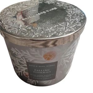 White Barn 3 Wick Candle